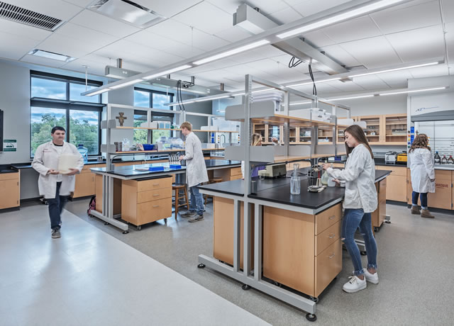 The Achatz Hall of Science and John and Toni Murray Research Center