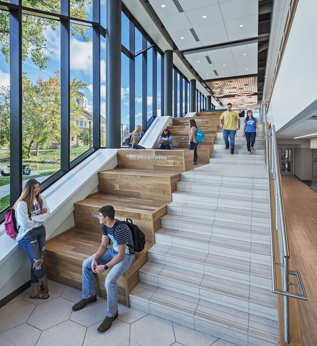 The Achatz Hall of Science and John and Toni Murray Research Center